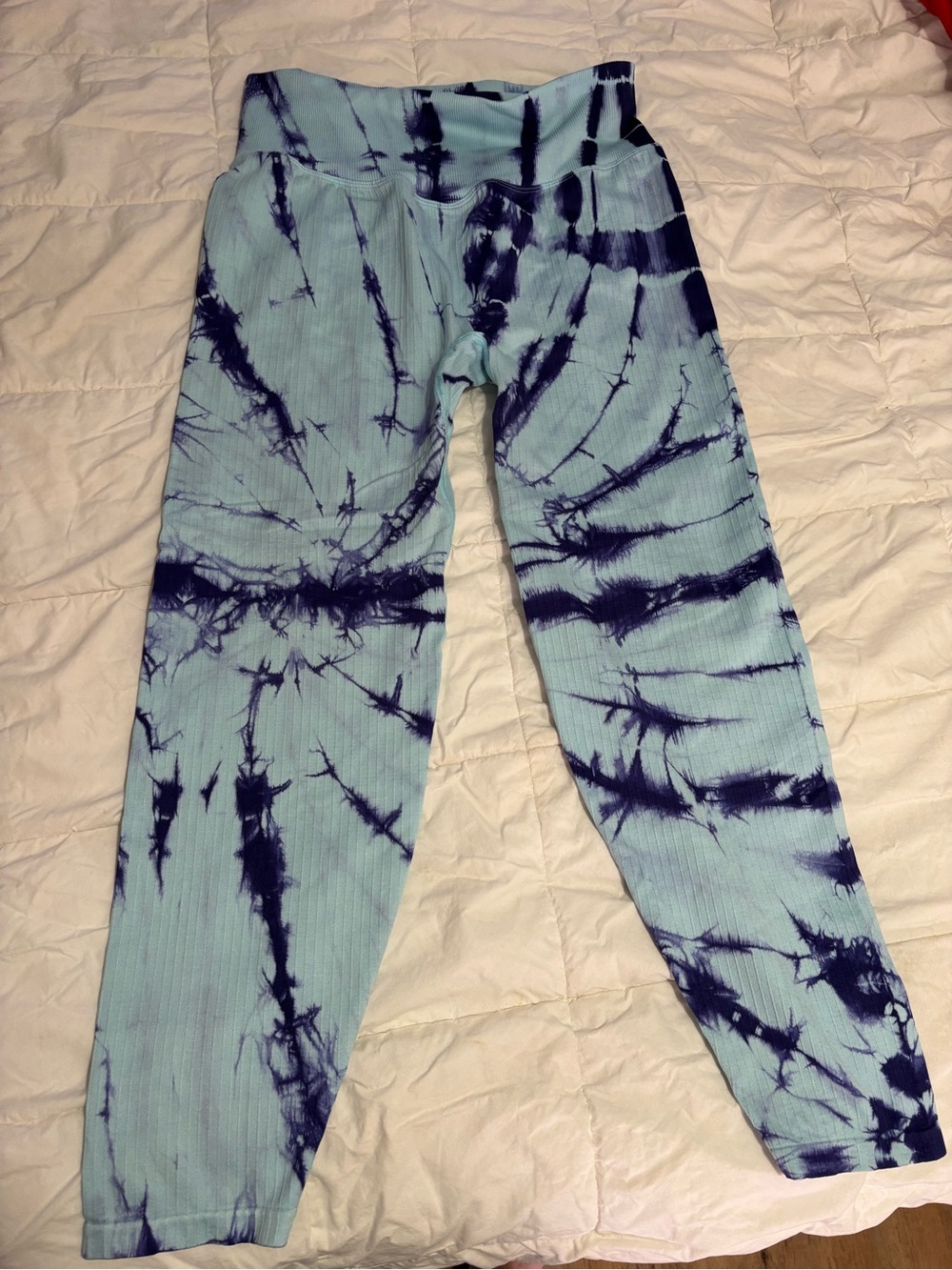 PINK Victoria's Secret Light Blue & Navy Tie-Dye Ribbed Leggings